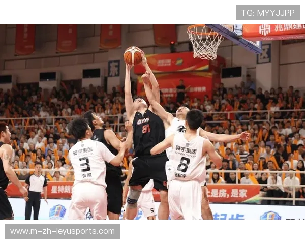 北京连续挡拆创造机会,CBA追分势头明显 北京连续挡拆创造机会,CBA追分势头明显